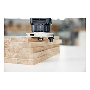 visuel8 Affleureuse OFKC 500 R3 EB-Basic